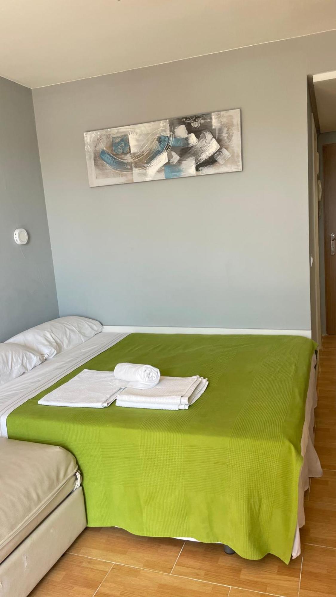 Benalmadena ,Apartamento-Estudio Primera Linea De Playa Exterior foto